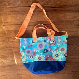 Cute beach bag.